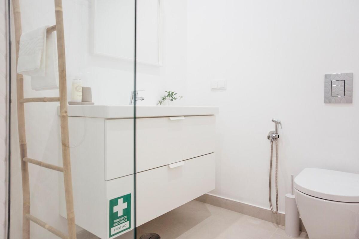 Penthouse S.Jorge Seaview T4 Apartment Quarteira Ngoại thất bức ảnh